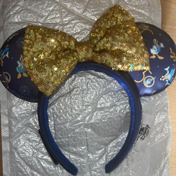 Mickey Ears New without tags - Picture 2 of 5
